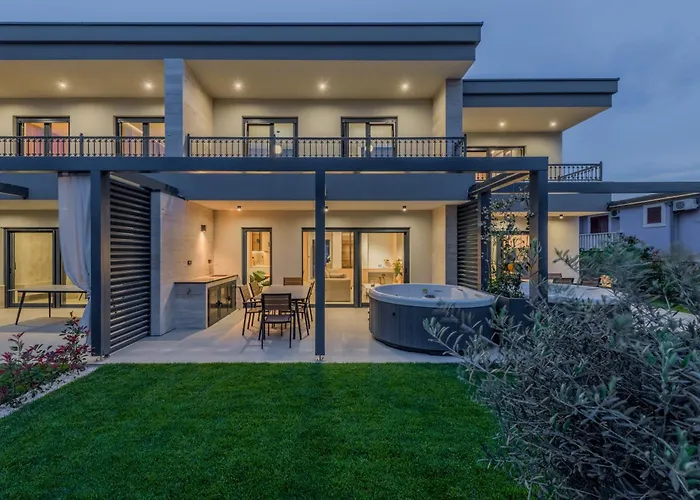 Casa Di Mare - Garden Villa Trogir